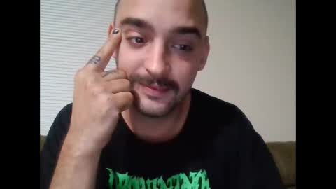 Snapshot of bud42o chatting on October 20, 2025, 4:46 am Bud42o online show from October 20, 2025, 4:46 am