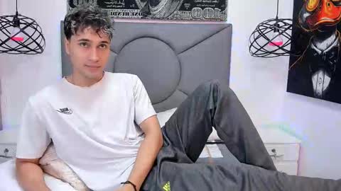 Buddy Whitte online show from November 12, 2025, 11:54 am