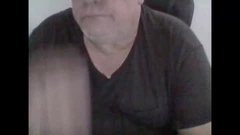 Snapshot of buddyluvzumore chatting on December 28, 2024, 1:17 pm buddyluvzumore online show from December 28, 2024, 1:17 pm