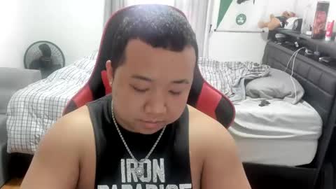 buffsexyman24 online show from March 12, 2025, 7:28 pm