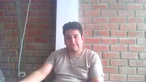 builtfpleasure online show from November 7, 2025, 7:03 pm