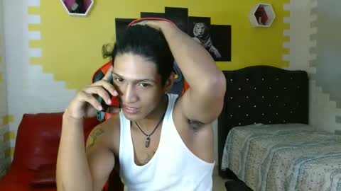 bull_cam online show from November 16, 2025, 5:40 pm