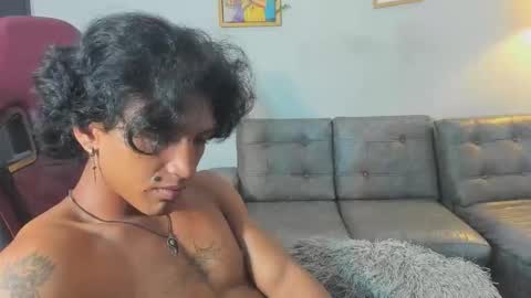 Snapshot of bull_cam chatting on February 15, 2026, 5:42 pm bull_cam online show from February 15, 2026, 5:42 pm