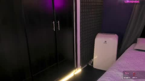 Bunny and The Rock online show from September 17, 2025, 9:44 am