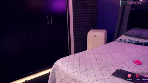 Bunny and The Rock online show from December 3, 2025, 11:47 pm