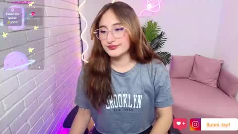 bunni_tay1 online show from November 12, 2025, 11:32 am