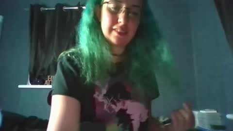 Snapshot of bunniexoxoxo chatting on September 11, 2025, 7:47 pm BunnieXOXOXO online show from September 11, 2025, 7:47 pm