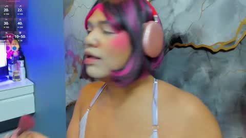 Bunny  online show from November 9, 2025, 8:07 pm