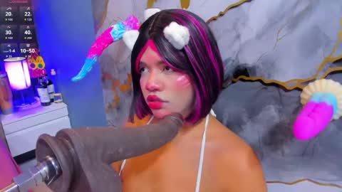 Bunny  online show from November 13, 2025, 8:19 pm