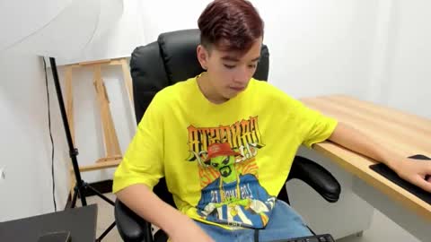 bunny online show from October 23, 2025, 12:26 pm