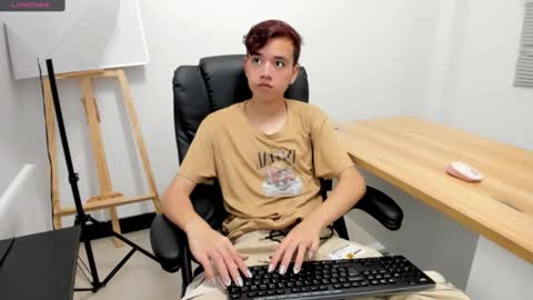 bunny online show from October 30, 2025, 1:23 pm