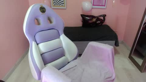 ... .          . ... online show from October 29, 2025, 2:19 pm