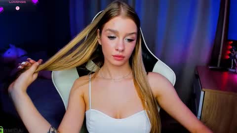 Snapshot of bunny_wetty chatting on October 24, 2025, 8:16 pm ruslana online show from October 24, 2025, 8:16 pm