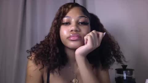 Snapshot of bunnybarbi3 chatting on October 17, 2025, 2:37 am bunnybarbi3 online show from October 17, 2025, 2:37 am