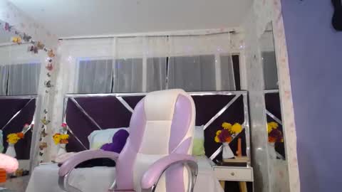 PAULINA online show from September 23, 2025, 12:19 pm