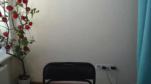 Snapshot of bunnybloom_ chatting on September 29, 2025, 5:45 am Ariel online show from September 29, 2025, 5:45 am
