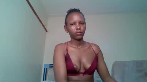 bunnydiva_ online show from October 9, 2025, 9:07 am