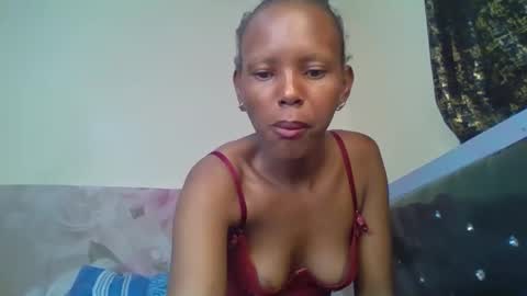 bunnydiva_ online show from November 5, 2025, 12:32 am