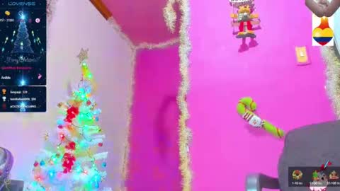 Snapshot of bunnygirl98 chatting on December 15, 2024, 10:18 am BARBYCHOCOLAT online show from December 15, 2024, 10:18 am