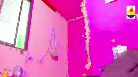 Snapshot of bunnygirl98 chatting on February 20, 2025, 6:57 pm BARBYCHOCOLAT online show from February 20, 2025, 6:57 pm