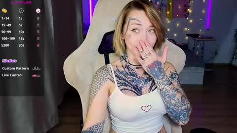 Snapshot of bunnykelly chatting on October 23, 2025, 6:39 pm bunnykelly online show from October 23, 2025, 6:39 pm