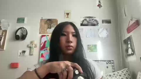 lulu online show from February 21, 2025, 3:54 pm