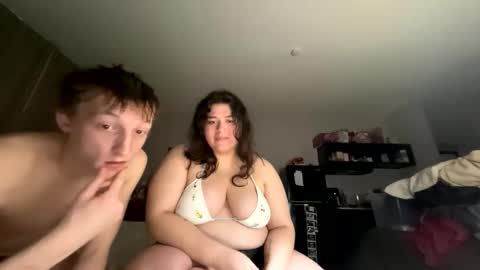 bunnyxxo05 online show from February 16, 2026, 3:02 am