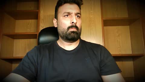 Hairy Arabian online show from October 6, 2025, 6:05 pm