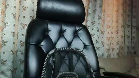 Hairy Arabian online show from April 9, 2026, 7:14 am