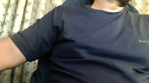 Hairy Arabian online show from April 21, 2026, 6:41 am