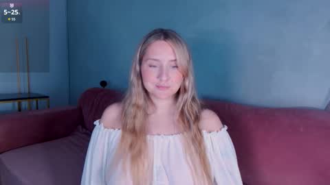 Snapshot of burn_lissa chatting on September 14, 2025, 5:56 pm Lissa online show from September 14, 2025, 5:56 pm