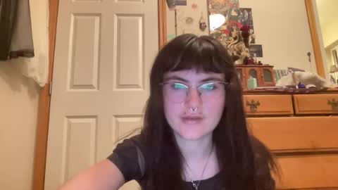 Snapshot of bushbabe3008 chatting on July 27, 2026, 6:42 am esme gray online show from July 27, 2026, 6:42 am