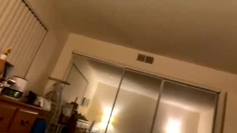 Snapshot of busty_2008 chatting on February 26, 2026, 5:17 am busty_2008 online show from February 26, 2026, 5:17 am