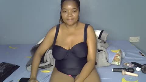 busty kenzi online show from June 2, 2026, 5:48 pm