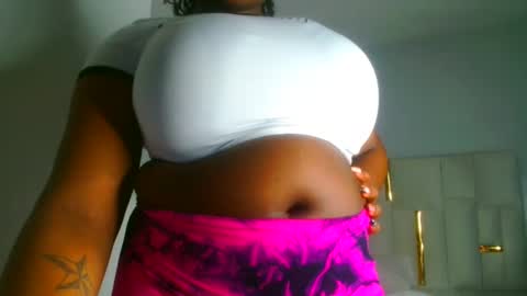 Snapshot of busty_mellons69 chatting on October 24, 2025, 5:42 pm busty_mellons69 online show from October 24, 2025, 5:42 pm