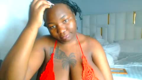 Snapshot of busty_mellons69 chatting on October 28, 2025, 11:25 am busty_mellons69 online show from October 28, 2025, 11:25 am