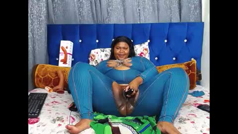 bustybmwx online show from October 31, 2025, 2:23 am