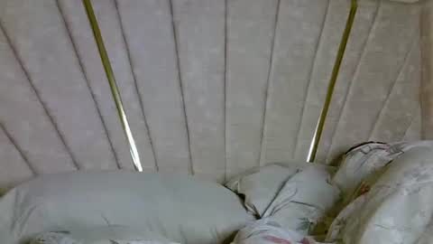 bustycarol online show from May 25, 2026, 9:21 pm