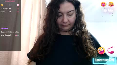 Snapshot of bustyemma chatting on February 10, 2026, 10:52 am Emma online show from February 10, 2026, 10:52 am