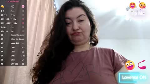 Snapshot of bustyemma chatting on February 25, 2026, 8:35 am Emma online show from February 25, 2026, 8:35 am