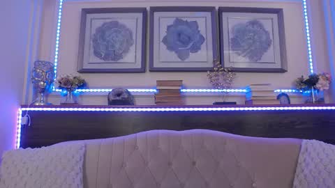      online between 6AM and 2PM EET almost everyday. online show from October 12, 2025, 3:27 am