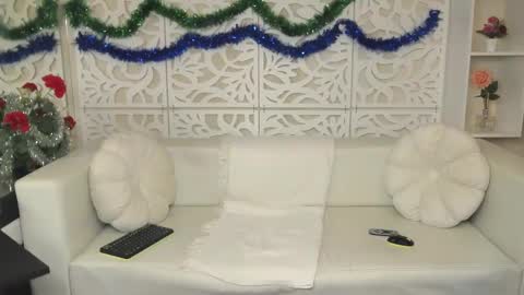 Snapshot of bustygrannymaggie chatting on December 29, 2024, 1:17 pm Maggie online show from December 29, 2024, 1:17 pm