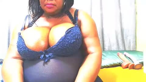 Snapshot of bustymaturestepmum chatting on April 23, 2026, 12:29 pm bustymaturestepmum online show from April 23, 2026, 12:29 pm