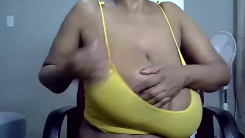 bustytessa37 online show from February 27, 2025, 1:05 am