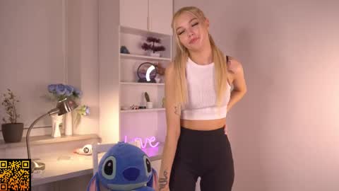 butteflai online show from November 21, 2025, 1:43 pm