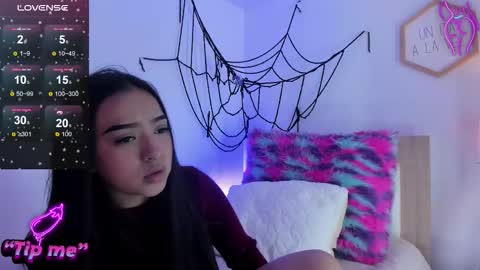 Snapshot of buttercup_li_ chatting on October 30, 2025, 8:20 pm zafiro online show from October 30, 2025, 8:20 pm