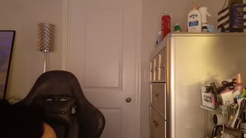 butterfly booty online show from March 7, 2026, 6:21 am