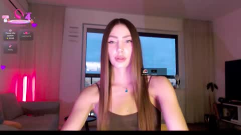 Lauren online show from November 4, 2025, 3:22 pm