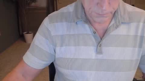 Snapshot of buttnakedfun954737 chatting on January 3, 2025, 11:35 am Miles online show from January 3, 2025, 11:35 am