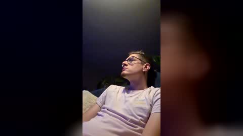 Snapshot of buttonjay chatting on July 7, 2026, 1:52 am Buttonjay online show from July 7, 2026, 1:52 am